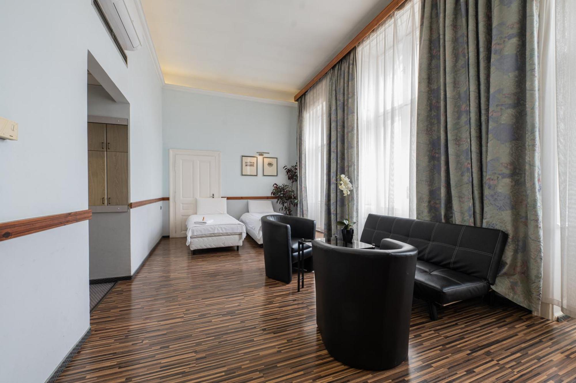 Korona Hotel Nyíregyháza Екстериор снимка