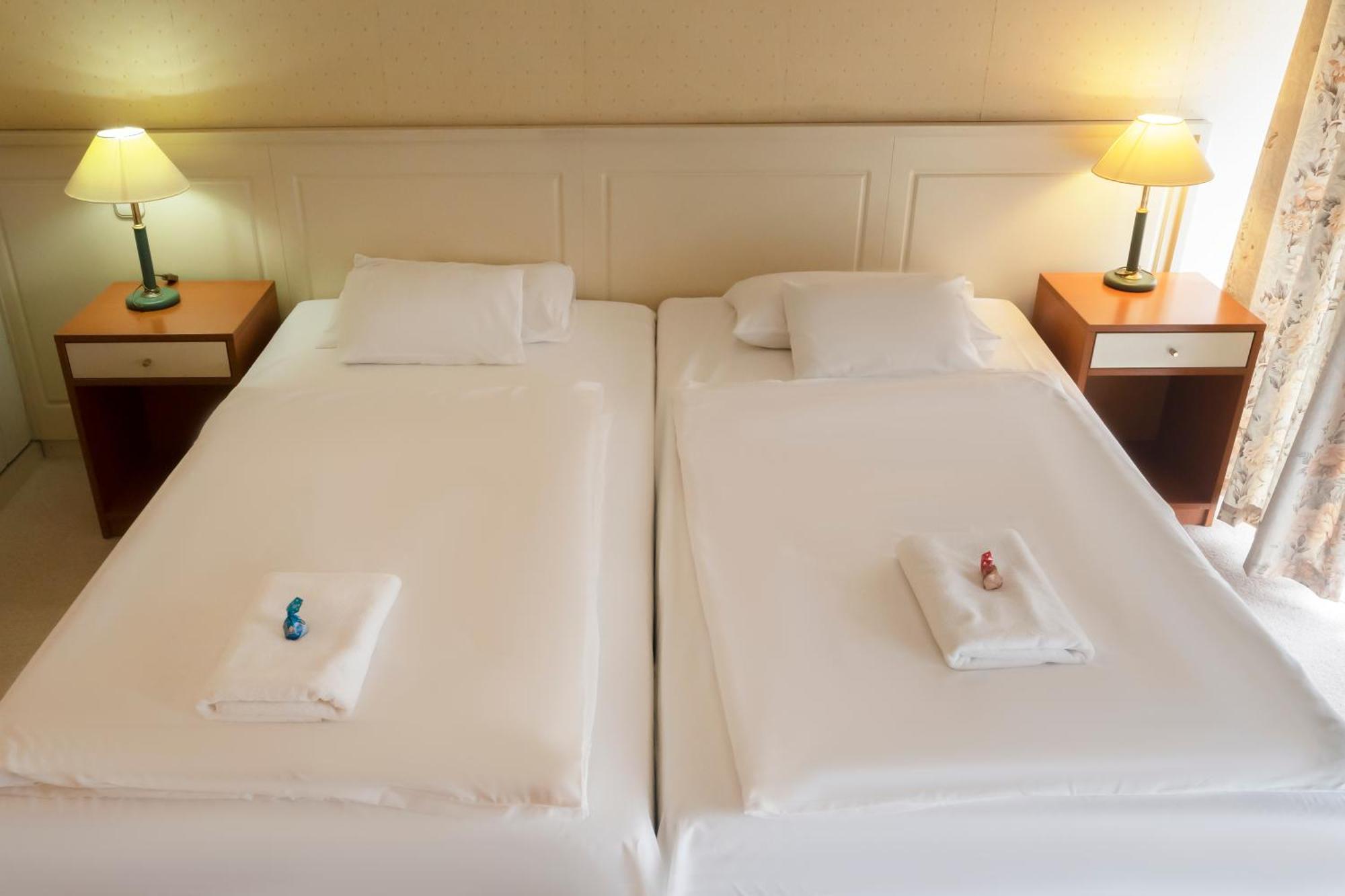 Korona Hotel Nyíregyháza Екстериор снимка
