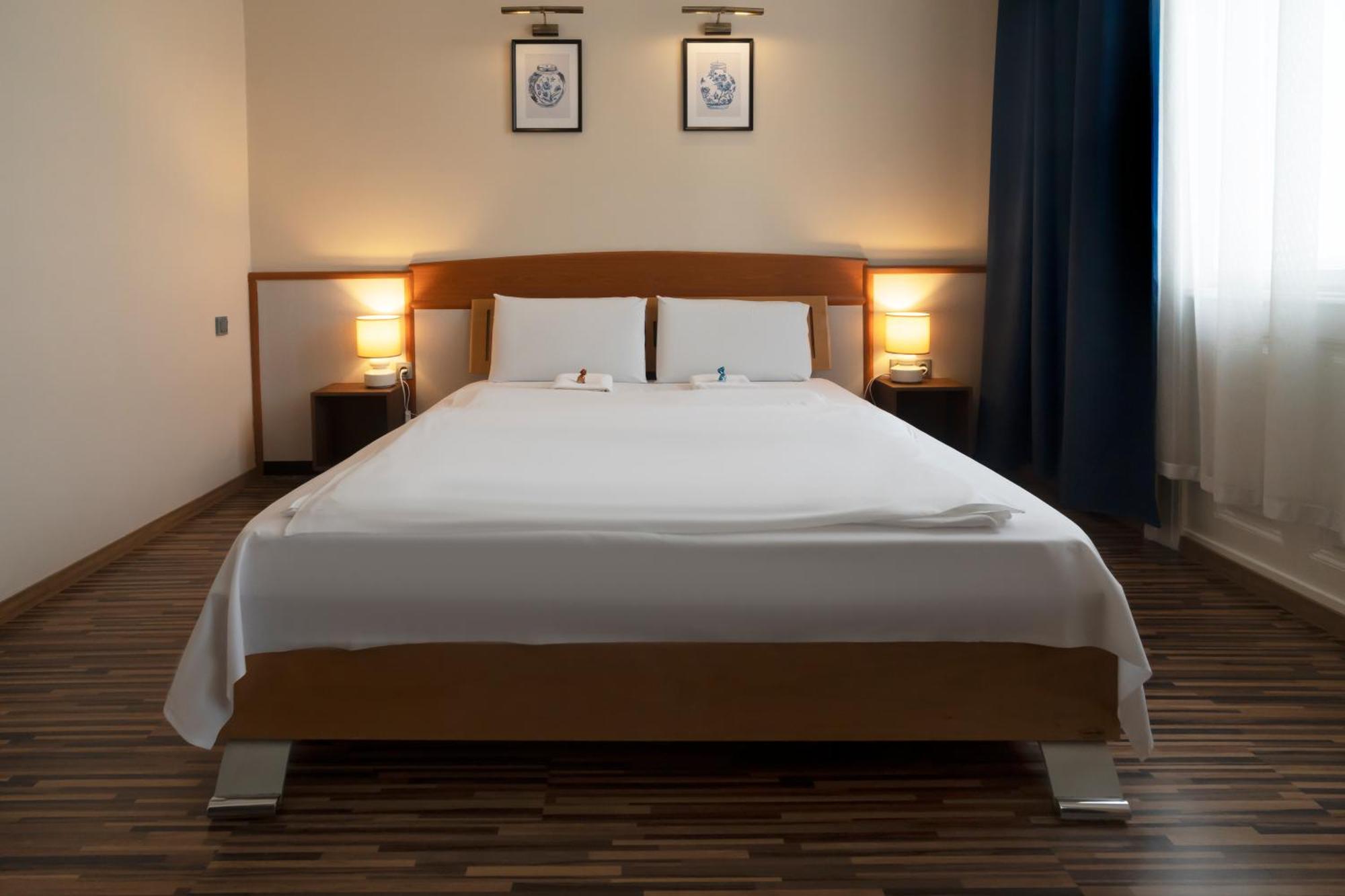 Korona Hotel Nyíregyháza Екстериор снимка