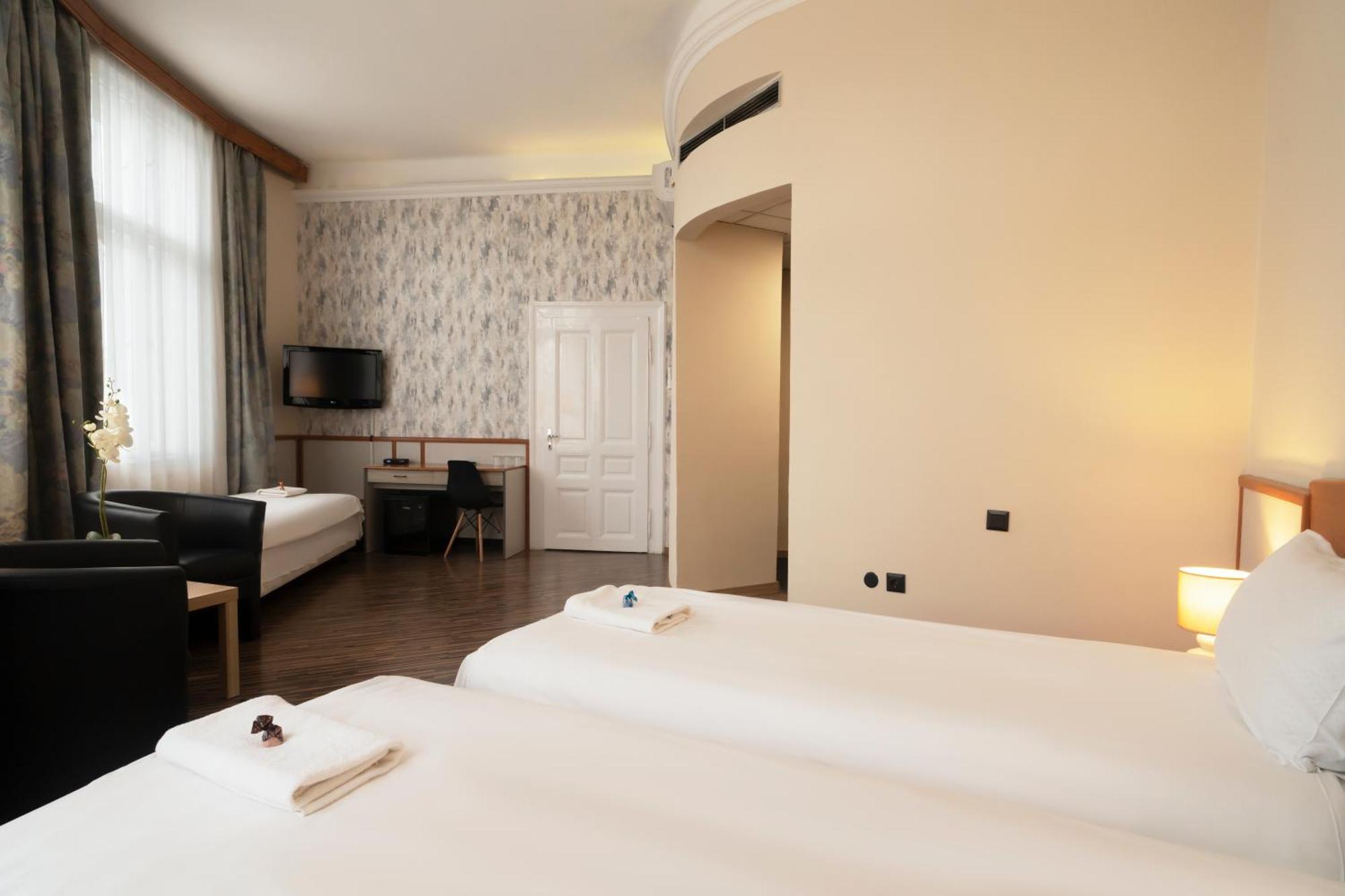 Korona Hotel Nyíregyháza Екстериор снимка