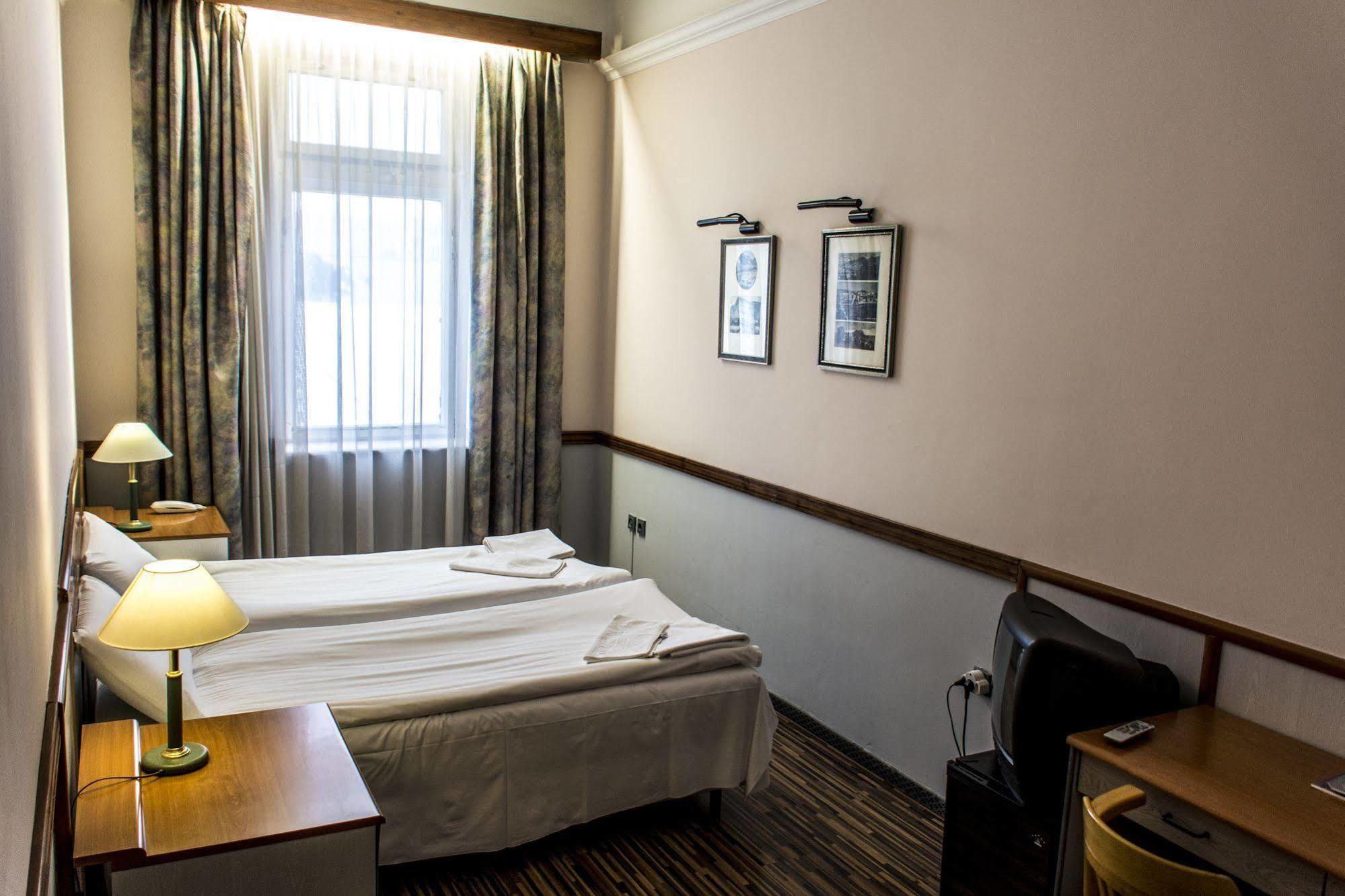 Korona Hotel Nyíregyháza Екстериор снимка