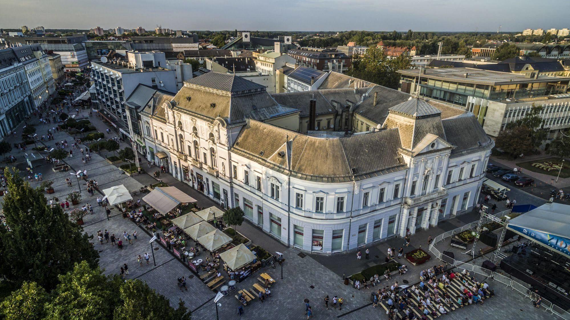 Korona Hotel Nyíregyháza Екстериор снимка